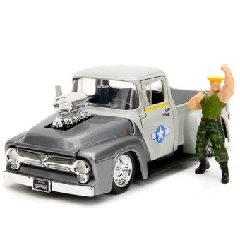 Street Fighter Lekebil m/ figur 1:24 - 1956 Ford Pickup