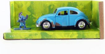 Disney Lilo & Stitch 1959 VW Bubbla med Stitch Figur 1:32