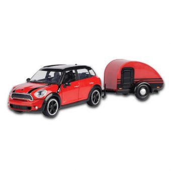 MotorMax Lekebil 1:24 - Rød Mini Cooper S Countryman m/ henger