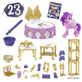 My Little Pony: A New Generation Royal Room Reveal - Princess Petals